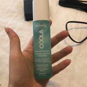 Coola makeup setting spray